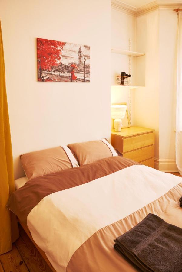 Home In Queen'S Park Londra Exterior foto